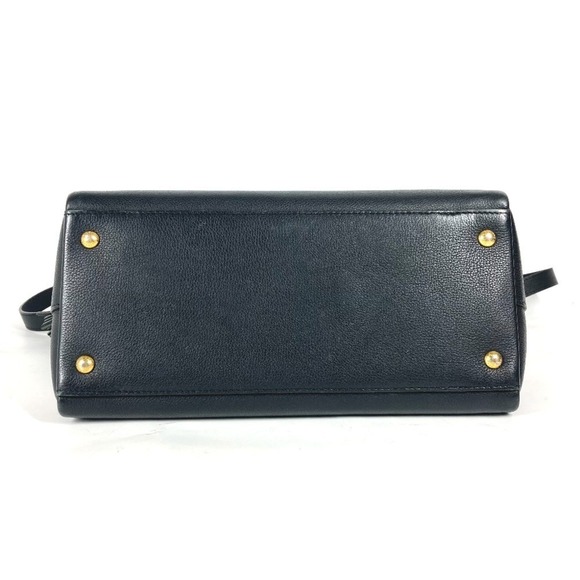 LOUIS VUITTON Black Leather Shoulder Bag - Picture 5 of 16